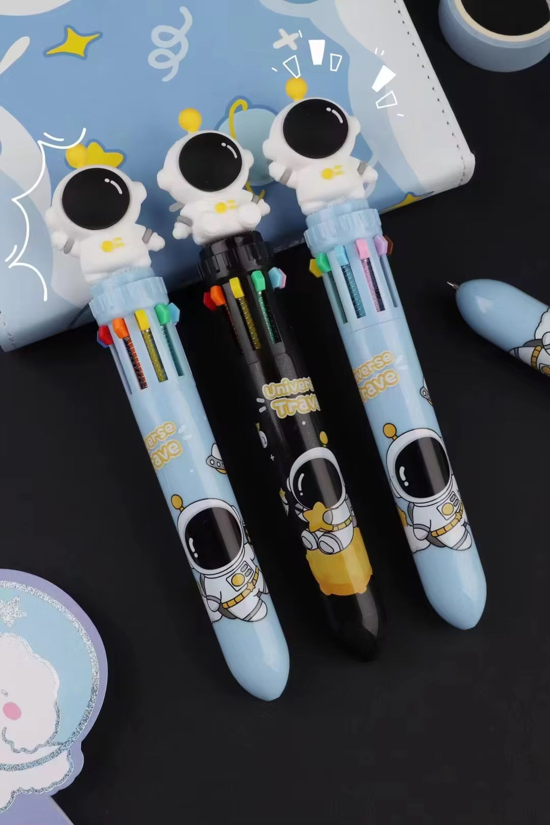 Kiwoo Astronaut Multi-Colour Click Pen 🚀🖊️