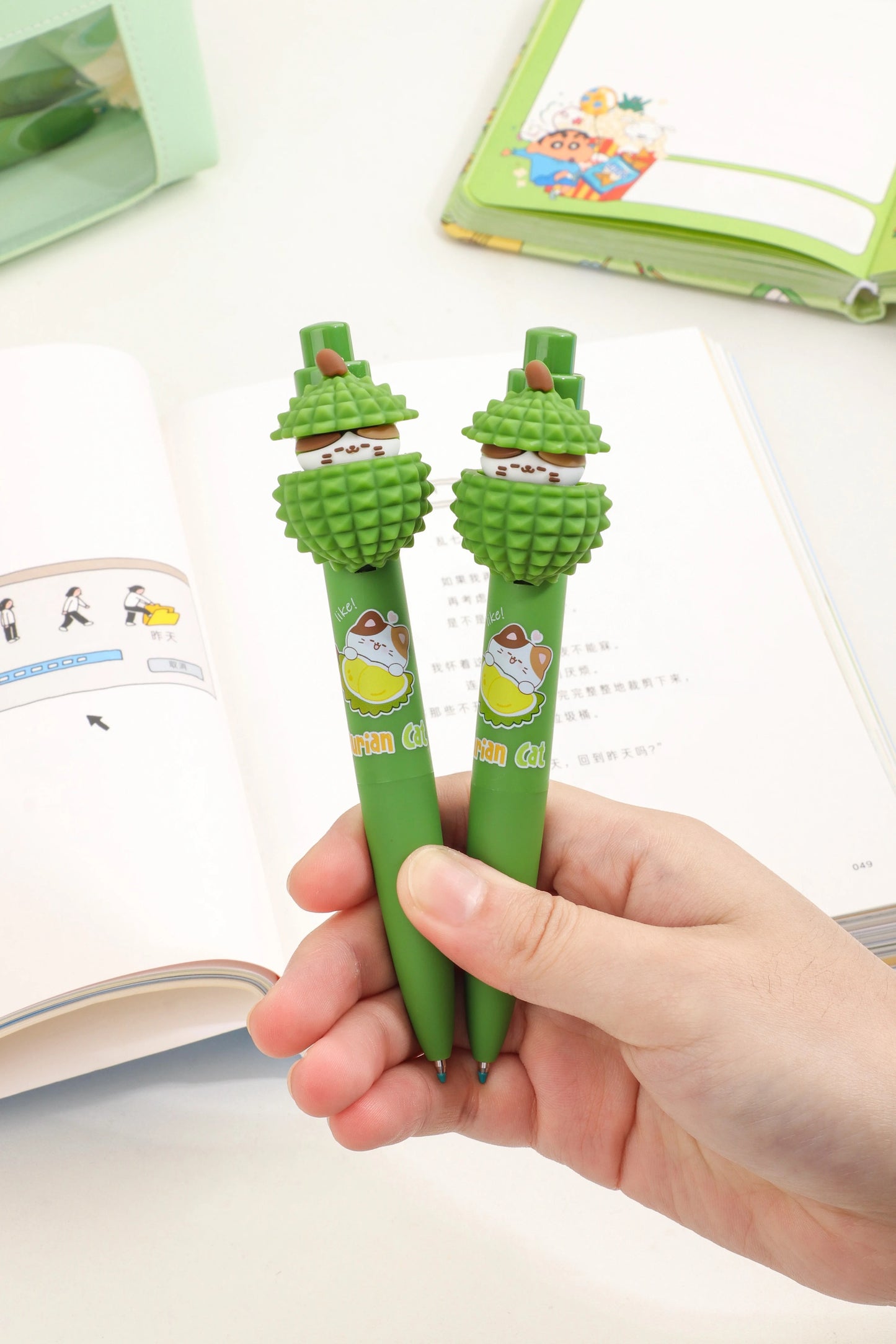 Kiwoo Green Cat Durian click Pen – Fun Cartoon Stationery